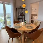 Meerzeit Mit Meerblick بيلفورن
